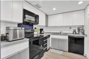 11113 Biscayne Blvd, Miami, FL 33181, Sold 11/10/21