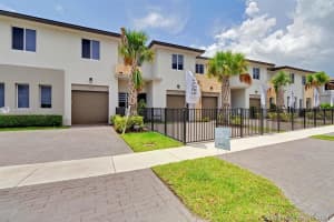 1641 Pioneer Way, Royal Palm Beach, FL 33411, Sold 08/31/21