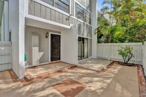 7143 SW 53rd Ln, Miami, FL 33155, Sold 07/27/21
