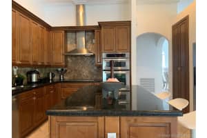 2800 Jockey Cir, Davie, FL 33330, Sold 06/15/21