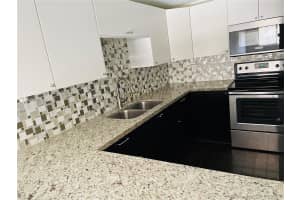 6980 NW 186th St, Hialeah, FL 33015, Sold 07/06/21