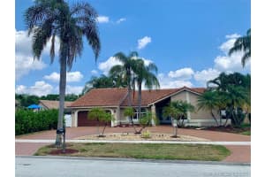 300 NW 108th Ave, Plantation, FL 33324, Sold 05/13/21