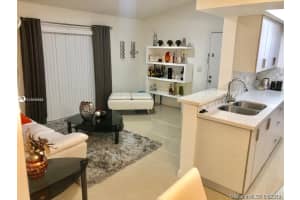 401 SW 85th Ave, Pembroke Pines, FL 33025, Sold 05/10/21