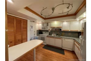 400 Diplomat Pkwy, Hallandale Beach, FL 33009, Sold 06/21/21