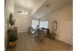 12625 SW 7th Pl, Davie, FL 33325, Sold 06/07/21