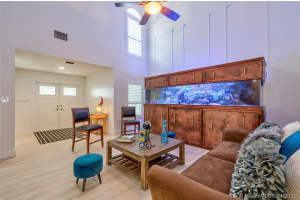 2087 Island Cir, Weston, FL 33326, Sold 05/07/21