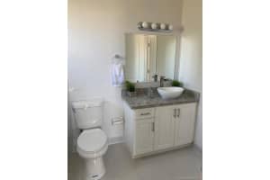 8325 NW 186th St, Hialeah, FL 33015, Sold 05/07/21