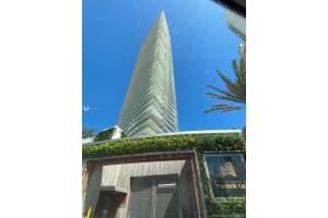 18975 Collins Ave, Sunny Isles Beach, FL 33160, Sold 07/20/21