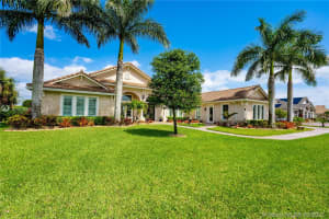 5669 S Sterling Ranch Cir, Davie, FL 33314, Sold 05/03/21