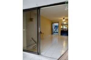 9409 Fontainebleau Blvd, Miami, FL 33172, Sold 05/12/21