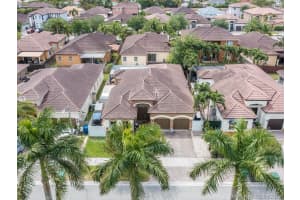 8812 NW 179 Ln, Hialeah, FL 33018, Sold 05/07/21