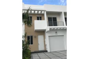 7119 NW 102nd Pl, Doral, FL 33178, Sold 05/07/21