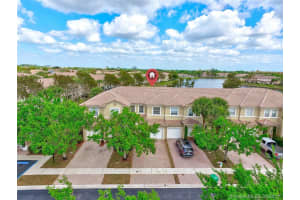 8437 SW 29th St, Miramar, FL 33025, Sold 05/03/21