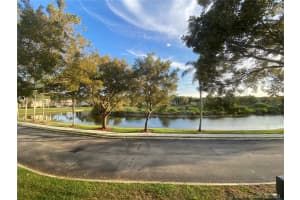 2412 Centergate Dr, Miramar, FL 33025, Sold 06/17/21