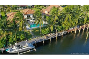 415 Holiday Dr, Hallandale Beach, FL 33009, Sold 09/03/21