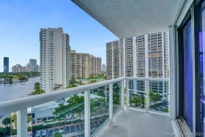 20515 E Country Club Dr, Aventura, FL 33180, Sold 06/03/21