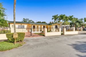 16815 NW 73rd Ct, Hialeah, FL 33015, Sold 05/12/21