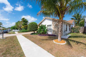 21060 Woodspring Ave, Boca Raton, FL 33428, Sold 05/27/21