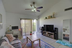 7235 NW 179th St, Hialeah, FL 33015, Sold 05/07/21