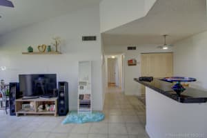 7235 NW 179th St, Hialeah, FL 33015, Sold 05/07/21