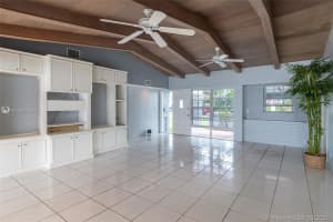 1607 SE 14th St, Fort Lauderdale, FL 33316, Sold 06/18/21