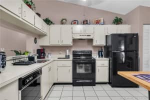 9044 NW 60th St, Tamarac, FL 33321, Sold 05/20/21