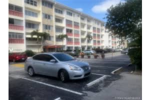 215 SE 3rd Ave #502b, Hallandale Beach, FL 33009, Sold 02/03/22