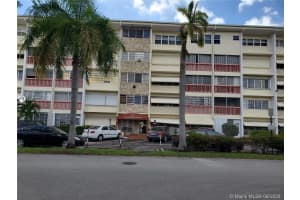 215 SE 3rd Ave #502b, Hallandale Beach, FL 33009, Sold 02/03/22