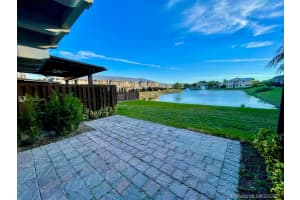 10452 NW 61st St, Doral, FL 33178, Sold 05/25/21