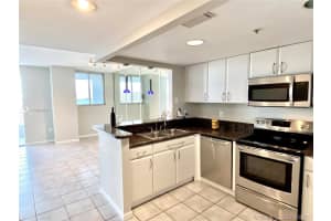 1402 Brickell Bay Dr, Miami, FL 33131, Sold 08/09/21