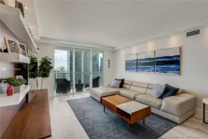 1155 Brickell Bay Dr, Miami, FL 33131, Sold 05/26/21