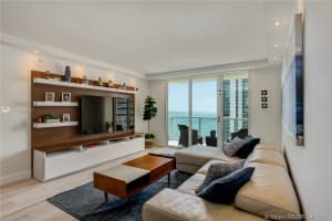 1155 Brickell Bay Dr, Miami, FL 33131, Sold 05/26/21