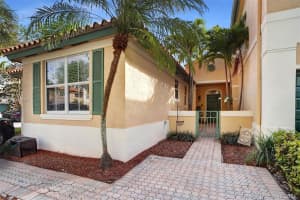 14435 NW 83rd Pl, Miami Lakes, FL 33016, Sold 05/26/21