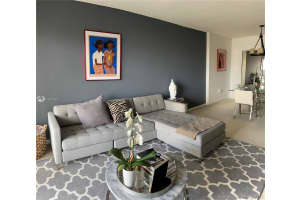 400 Kings Point Dr, Sunny Isles Beach, FL 33160, Sold 06/08/21