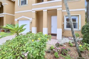 913 NW 135th Ave, Pembroke Pines, FL 33028, Sold 05/27/21
