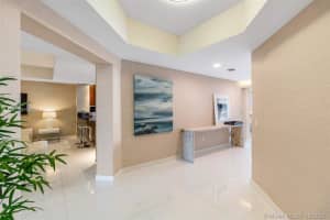 2711 S Ocean Dr, Hollywood, FL 33019, Sold 05/28/21