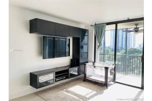3301 N Country Club Dr, Miami, FL 33180, Sold 07/09/21
