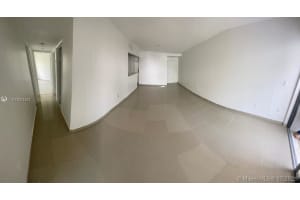 9447 Fontainebleau Blvd, Miami, FL 33172, Sold 09/17/21