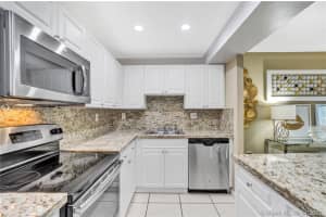 20301 NE 30th Ave Building 5, Aventura, FL 33180, Sold 09/09/21