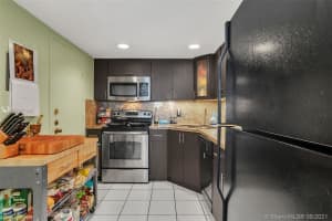 800 West Ave, Miami Beach, FL 33139, Sold 05/03/21