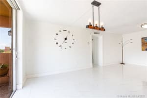 9310 Fontainebleau Blvd, Miami, FL 33172, Sold 08/10/21