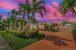 17020 NW 82nd Ave, Hialeah, FL 33015, Sold 06/21/21