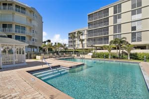 669 NE Plantation Rd, Stuart, FL 34996, Sold 04/29/21