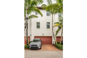 11896 SW 25th Ct, Miramar, FL 33025, Sold 05/07/21
