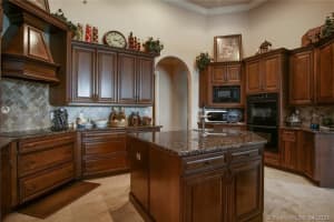 3350 W Stonebrook Cir, Davie, FL 33330, Sold 05/27/22