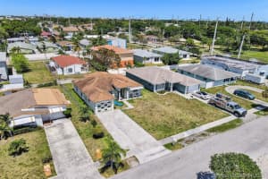 2213 Atlanta St, Hollywood, FL 33020, Sold 05/13/21