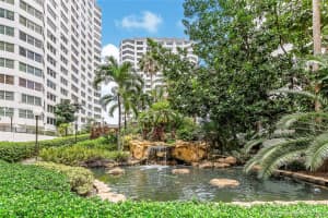 905 Brickell Bay Dr, Miami, FL 33131, Sold 09/02/21