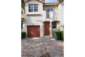 2123 NE 6th St, Homestead, FL 33033, Sold 05/14/21