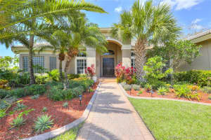 14841 SW 40th St, Davie, FL 33331, Sold 06/01/21