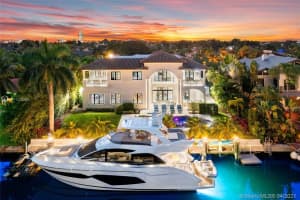 631 Hibiscus Dr, Hallandale Beach, FL 33009, Sold 11/18/21